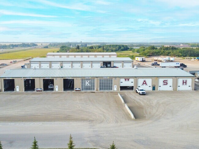 Plus de détails pour 6209 50 ave, Lloydminster, SK - Local d'activités, Industriel à louer