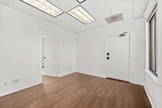 602-616 Santa Monica Blvd, Santa Monica, CA for lease Interior Photo- Image 2 of 6