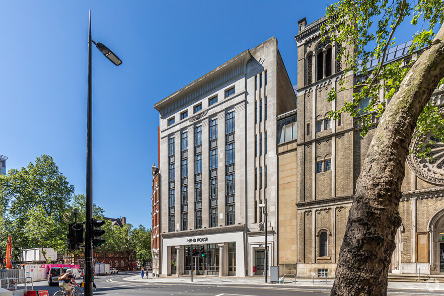 233 Shaftesbury Ave, London à louer - Photo du bâtiment - Image 2 de 3