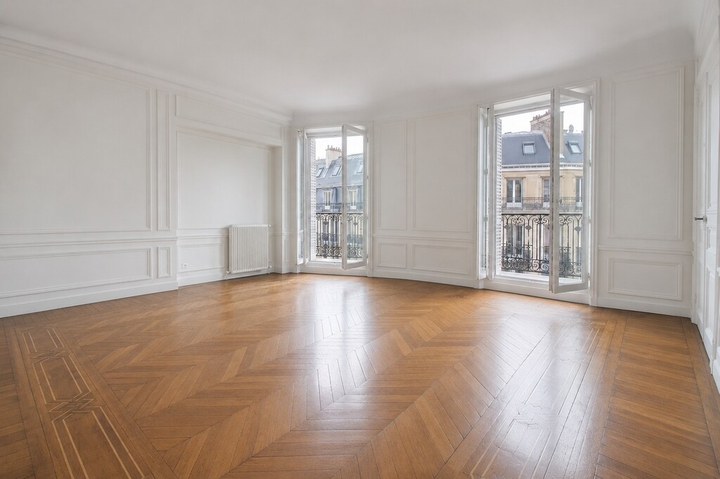 Office in Paris for lease Building Photo- Image 1 of 7