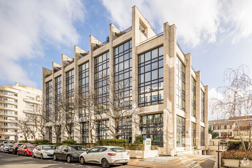 20 Rue Rouget De Lisle, Issy-les-Moulineaux for lease - Building Photo - Image 3 of 4