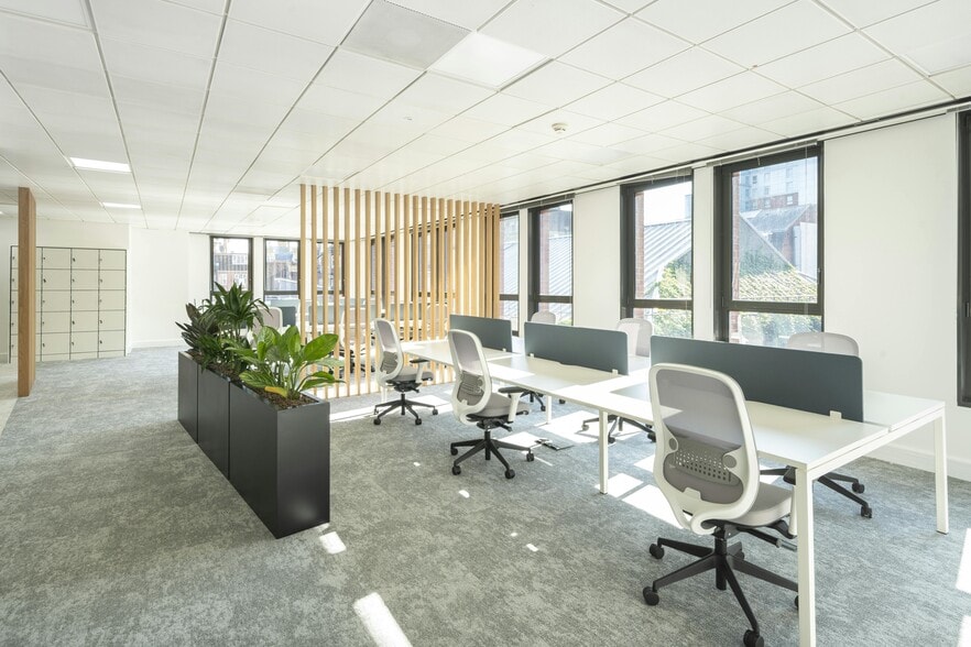 49-51 Blagrave St, Reading for lease - Building Photo - Image 3 of 9