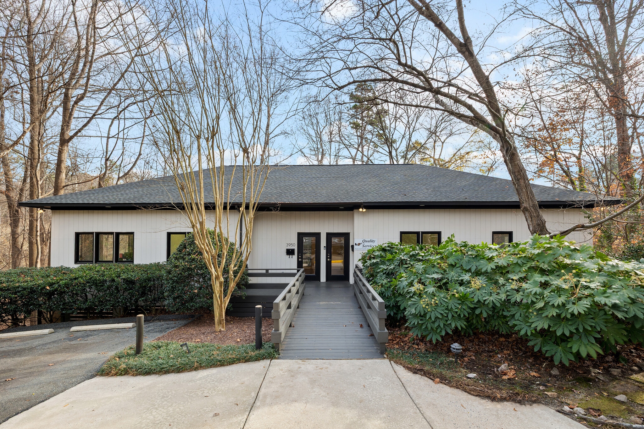 3950 Blue Ridge Rd, Raleigh, NC à vendre Photo principale- Image 1 de 57