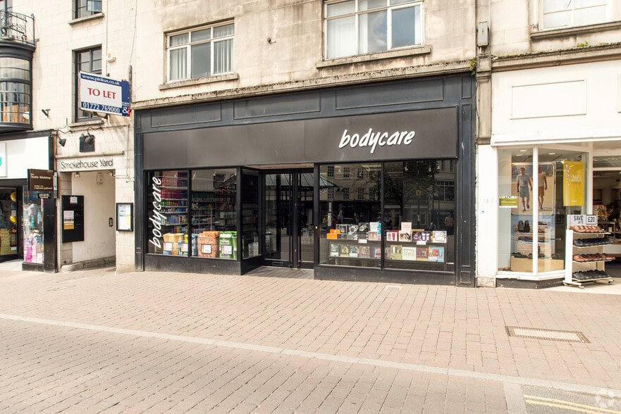 4 Stricklandgate, Kendal for lease - Building Photo - Image 2 of 4