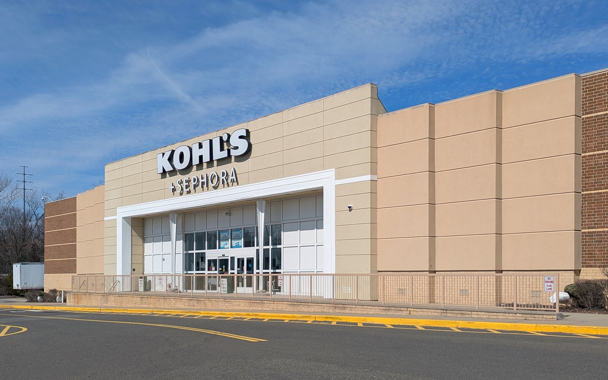 100 Hawley Ln, Trumbull, CT à louer Photo du bâtiment- Image 1 de 16