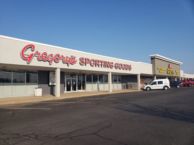 830-1009 N Moore Ave, Oklahoma City, OK for lease - Building Photo - Image 1 of 4