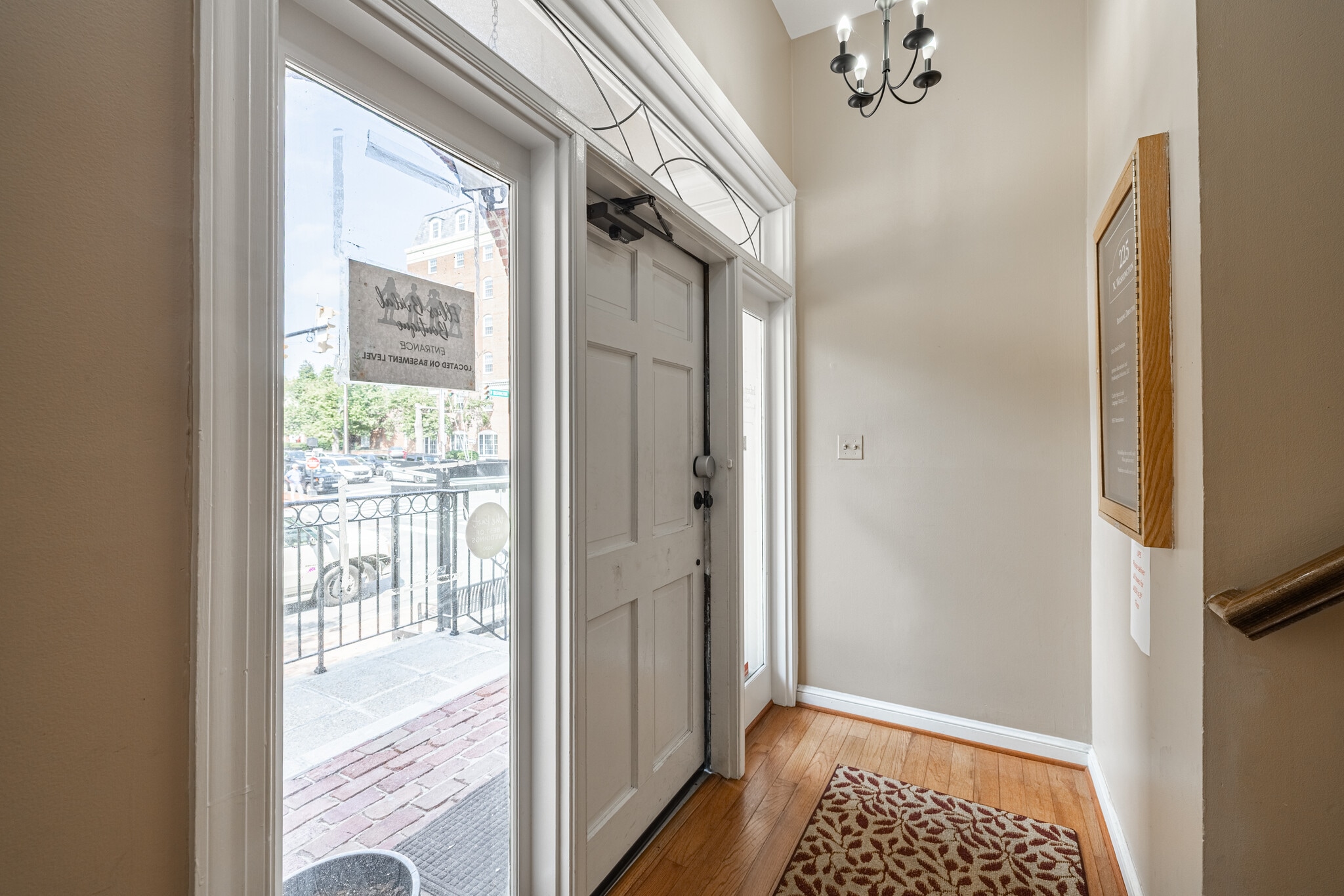 223-225 N Washington St, Alexandria, VA à louer Hall d’entrée- Image 1 de 29