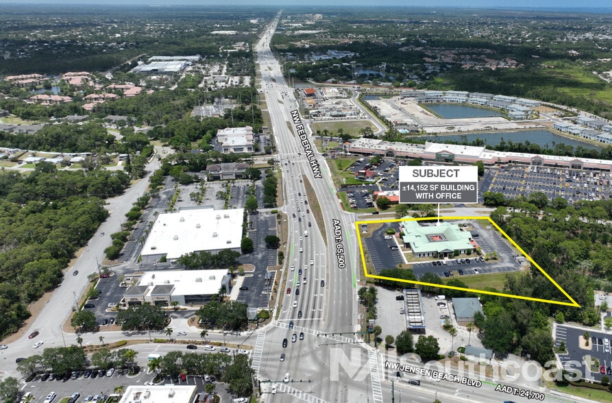 3395-3405 NW Federal Hwy, Jensen Beach, FL for sale - Building Photo - Image 2 of 20