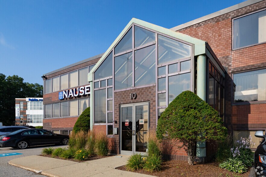 10 Kearney Rd, Needham, MA à louer - Photo du bâtiment - Image 3 de 3