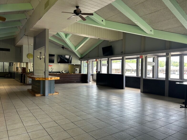 1456 Us-52, Albemarle, NC à vendre - Photo du bâtiment - Image 3 de 5