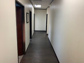 5151 Katy Fwy, Houston, TX for lease Interior Photo- Image 2 of 5