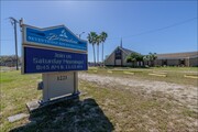 1221 Victoria St, Brandon FL - Parc de stationnement couvert