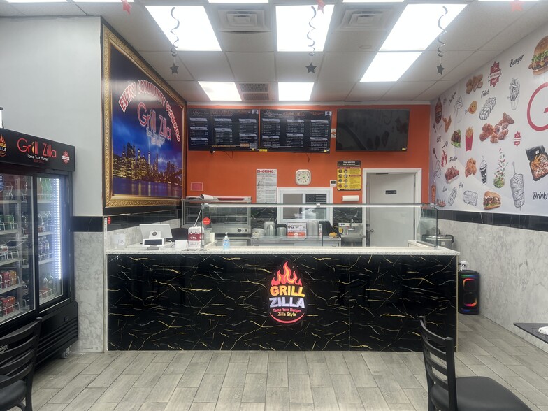 244 Knickerbocker Ave, Brooklyn, NY for lease - Interior Photo - Image 2 of 4