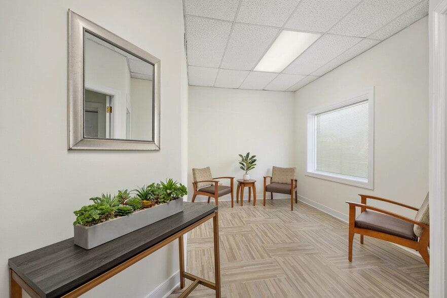 620 Kenmore Ave, Fredericksburg, VA for lease - Building Photo - Image 3 of 14