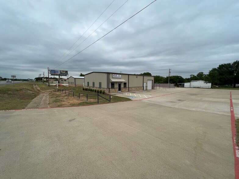 4230 US-67, Cleburne, TX à vendre - Photo du bâtiment - Image 3 de 31
