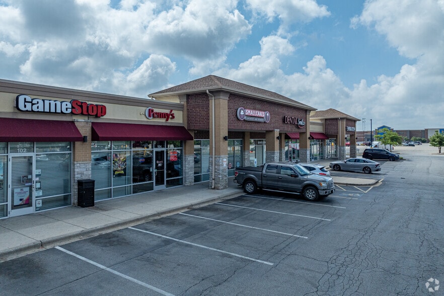 2410 W Jefferson St, Joliet, IL for lease - Building Photo - Image 2 of 5