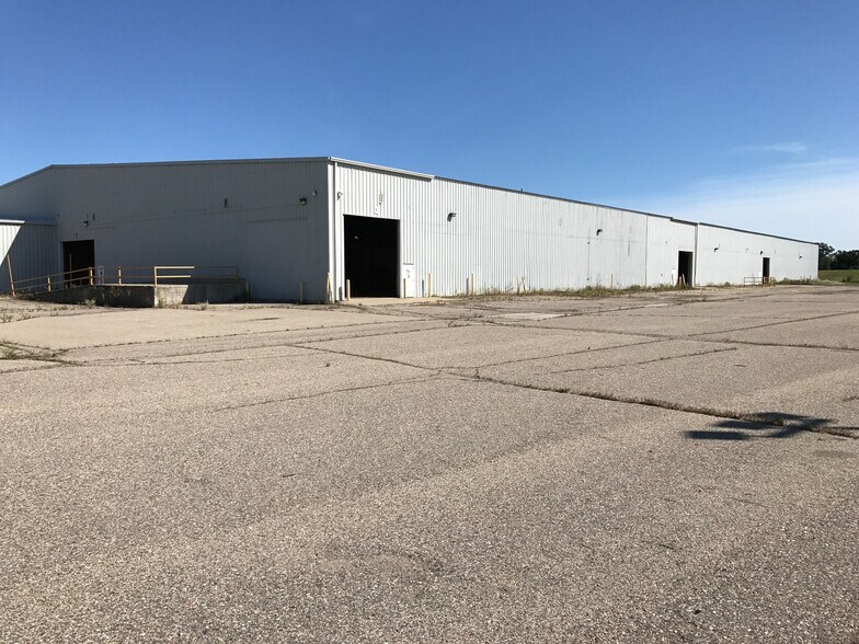 3249 S County Road 45, Owatonna, MN à louer - Photo du bâtiment - Image 3 de 13