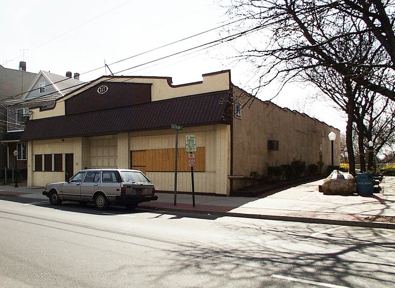 217 Parker Ave, Clifton, NJ for sale - Building Photo - Image 2 of 8