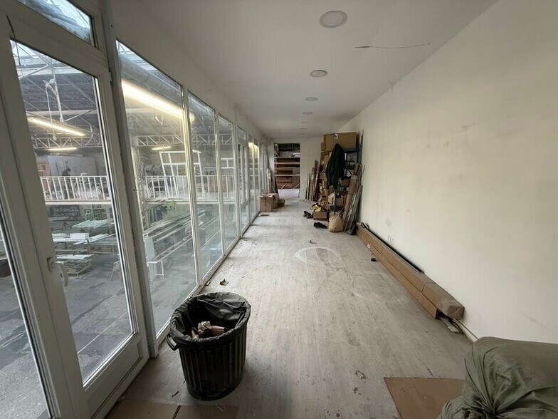 Flex dans La Courneuve à louer - Photo du bâtiment - Image 3 de 9