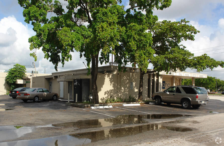 1900-1920 E Oakland Park Blvd, Fort Lauderdale, FL à louer - Photo du b timent - Image 3 de 3