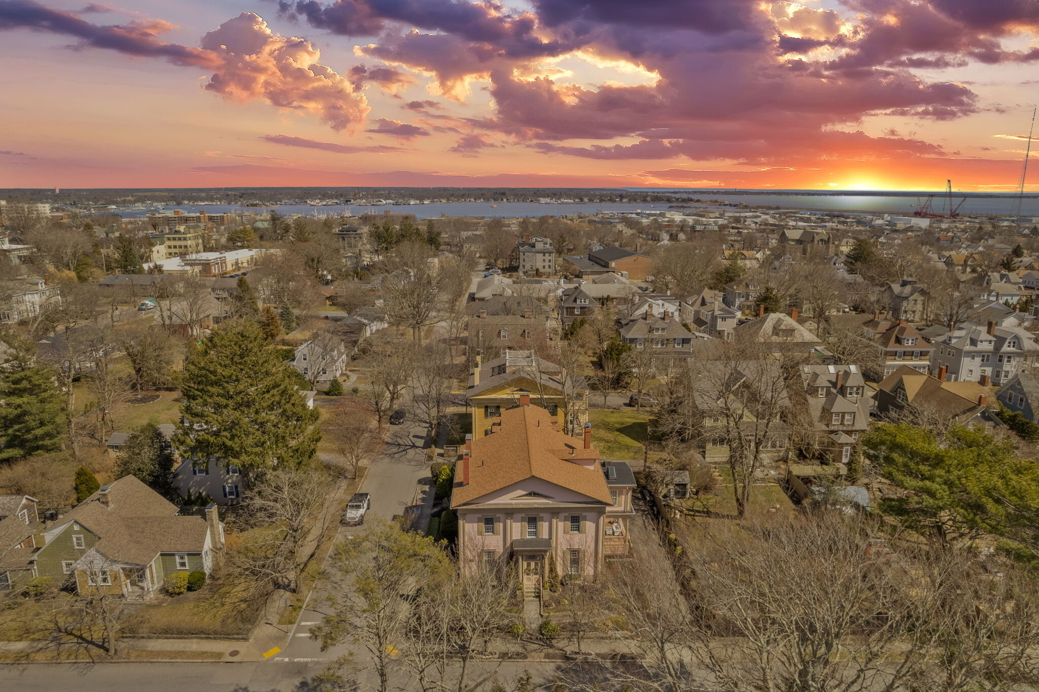 76 Cottage St, New Bedford, MA for sale Primary Photo- Image 1 of 54