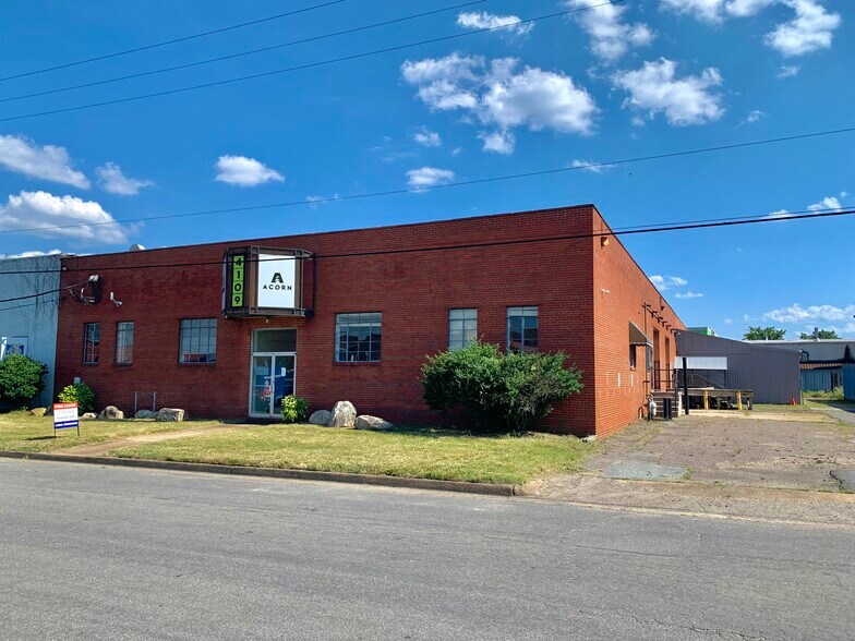 4109 W Clay St, Richmond, VA à louer - Photo du bâtiment - Image 2 de 2