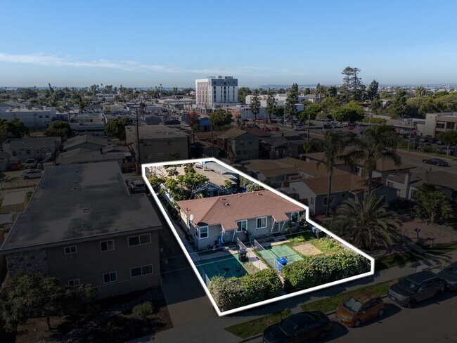 More details for 210-12 Del Mar Ave, Chula Vista, CA - Multifamily for Sale