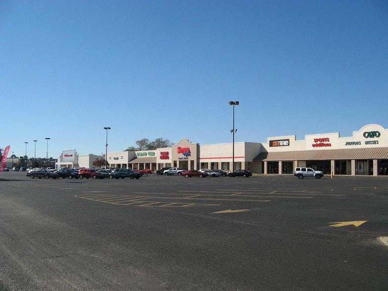 3415-3541 Denny Ave, Pascagoula, MS for lease - Building Photo - Image 2 of 4