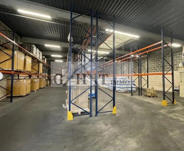 Industrial in Noisy-le-Grand for lease - Building Photo - Image 2 of 6