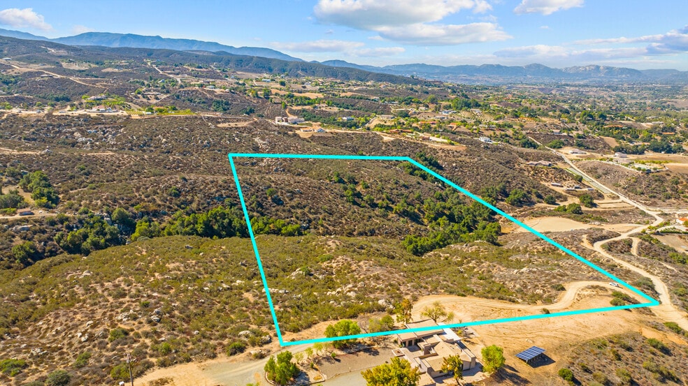 39280.5 Calle Breve, Temecula, CA for sale - Building Photo - Image 2 of 28