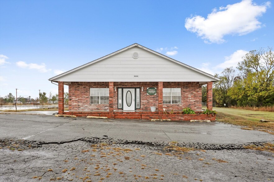 9040 S Highway 51, Broken Arrow, OK for lease - Building Photo - Image 1 of 27