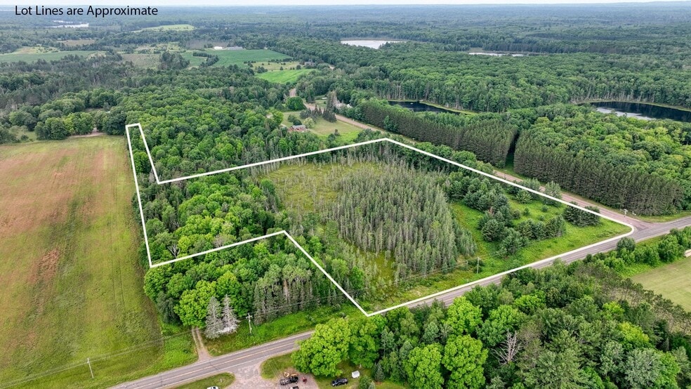 4E West Twin Lake Road, Hayward, WI à vendre - Photo du bâtiment - Image 3 de 13