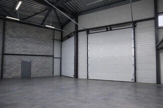 Plus de détails pour Bureau, Local d'activités à louer
