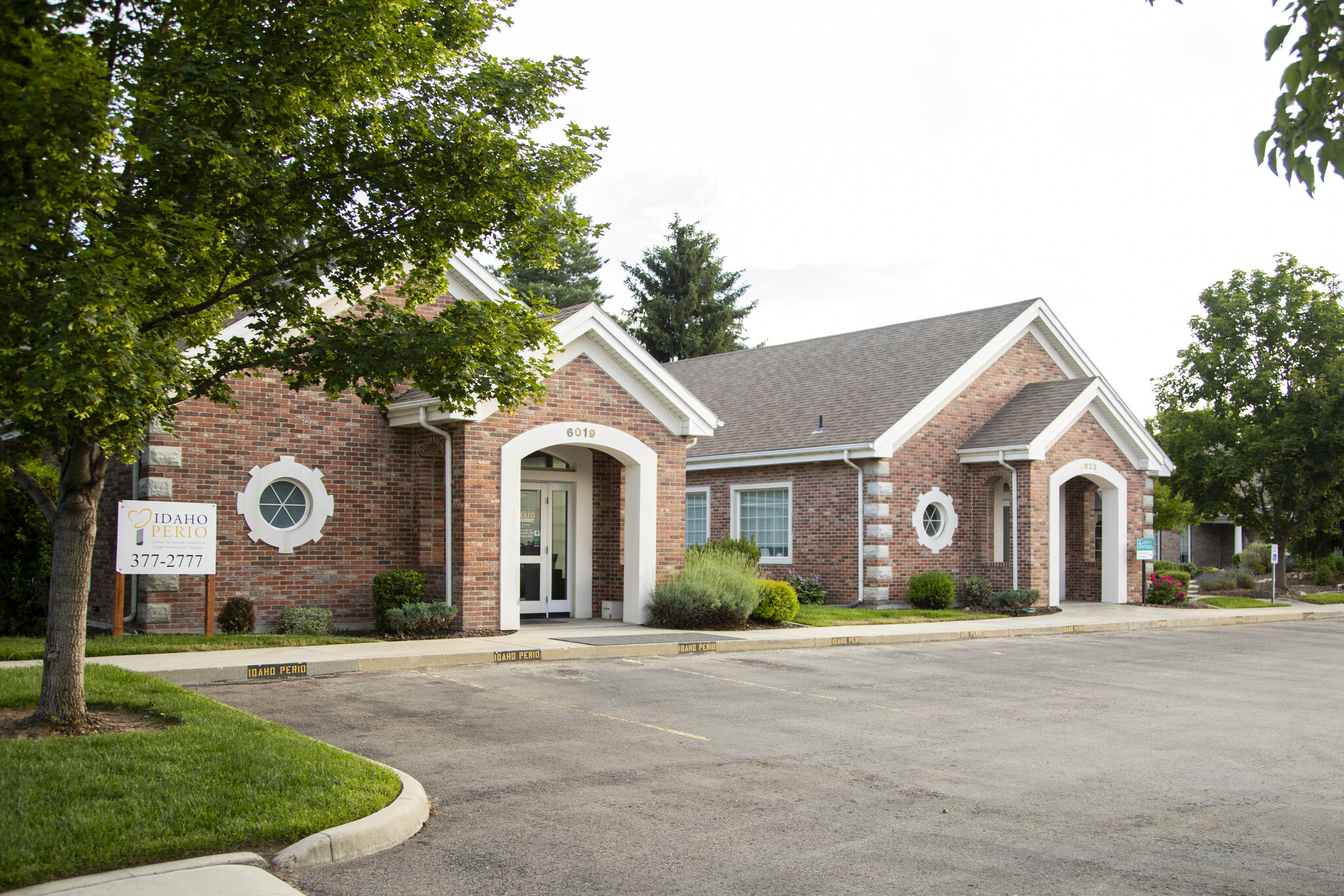 6019-6023 N Eagle Rd, Boise, ID for lease Building Photo- Image 1 of 10