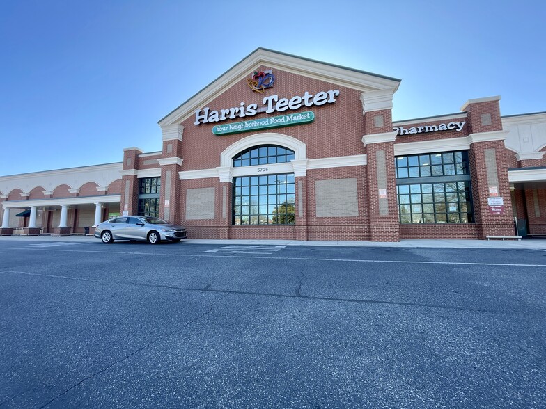 5706 Wyalong Dr, Charlotte, NC for lease - Building Photo - Image 1 of 7