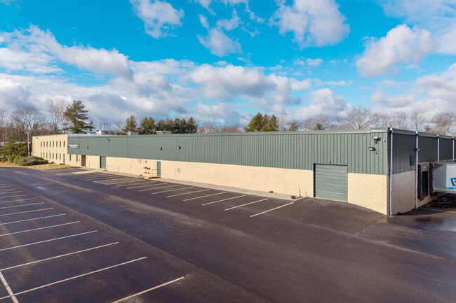 Plus de détails pour 660 Bodwell St, Avon, MA - Industriel à louer