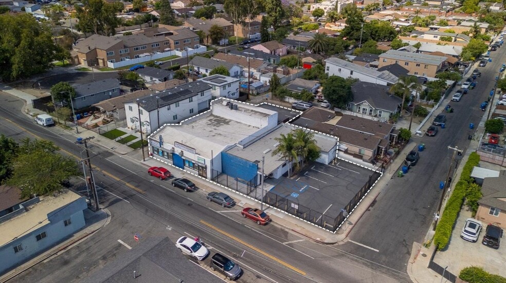 Vacant Medical Office Opportunity portfolio of 2 properties for sale on LoopNet.ca - Building Photo - Image 1 of 11