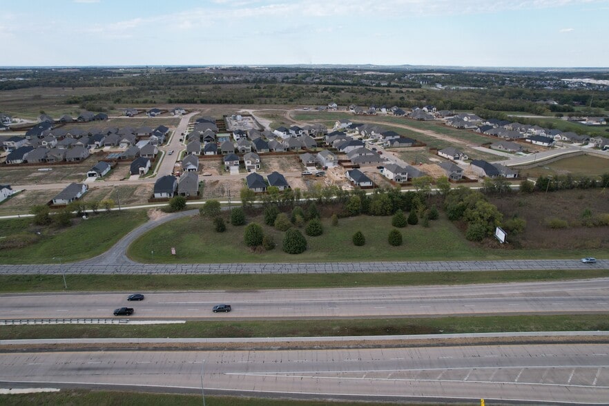 400 W US Hwy 82, Sherman, TX for sale - Building Photo - Image 2 of 17