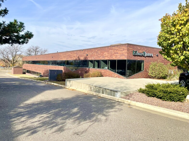 101 W Burnsville Pky, Burnsville, MN for sale - Building Photo - Image 2 of 15