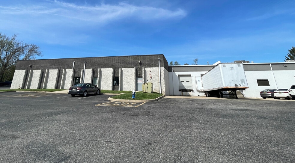 122 Burrs Rd, Westampton, NJ for lease - Building Photo - Image 2 of 9