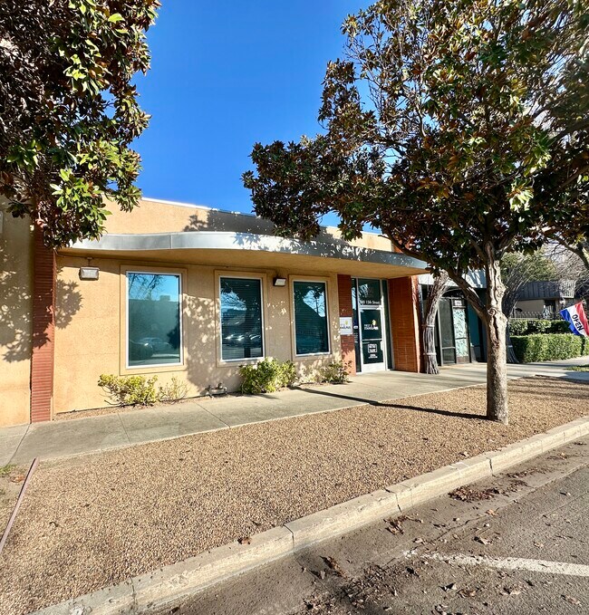 More details for 930 15th St, Modesto, CA - Office for Sale