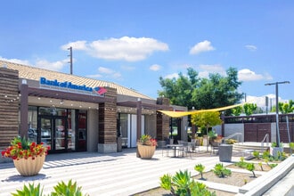 30805-30895 E Thousand Oaks Blvd, Westlake Village, CA for lease Building Photo- Image 2 of 3