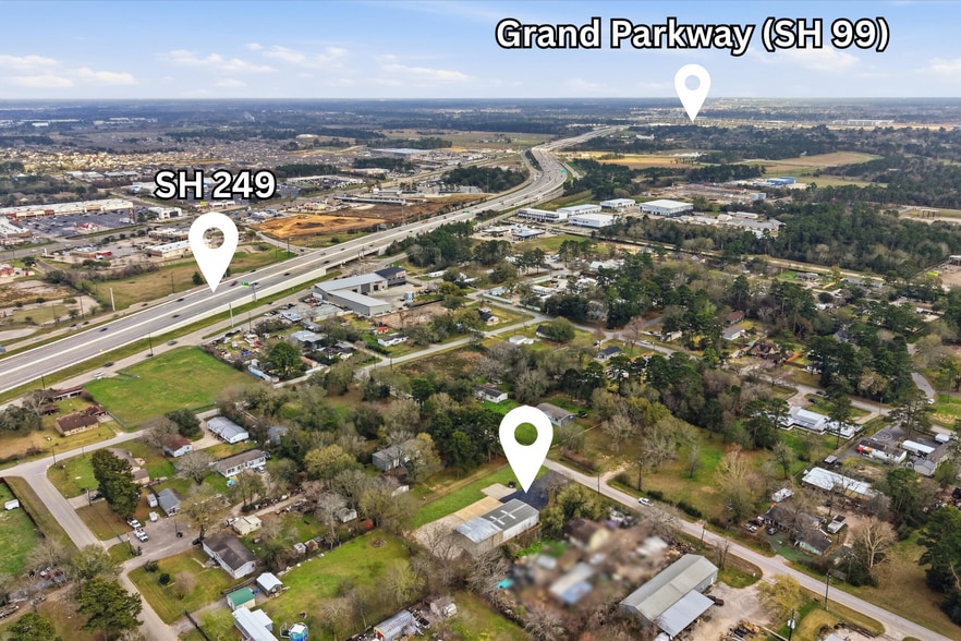 14102 Pine Meadow Ln, Tomball, TX for sale - Building Photo - Image 3 of 33