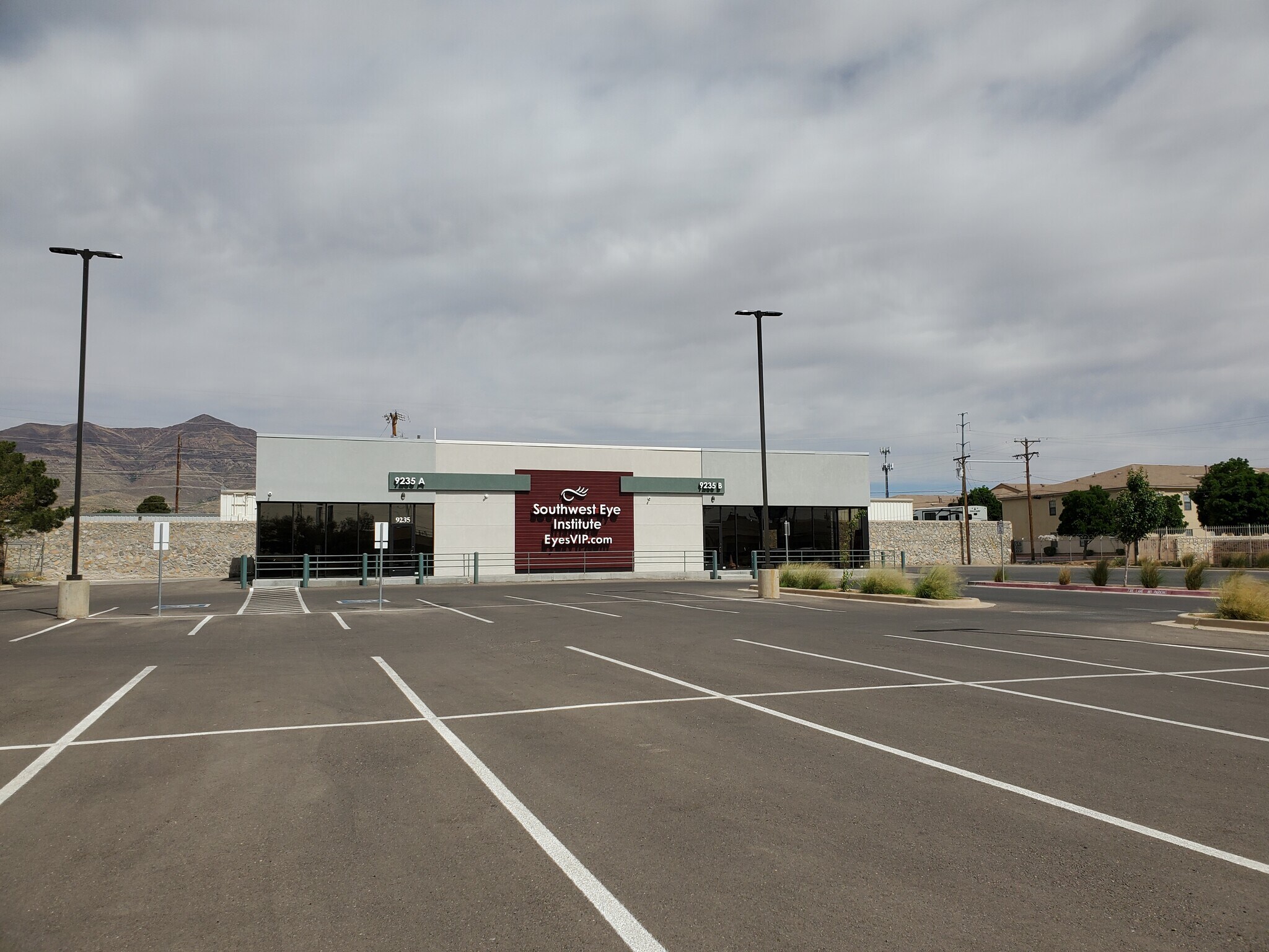 9235 Dyer St, El Paso, TX à louer Photo du bâtiment- Image 1 de 10
