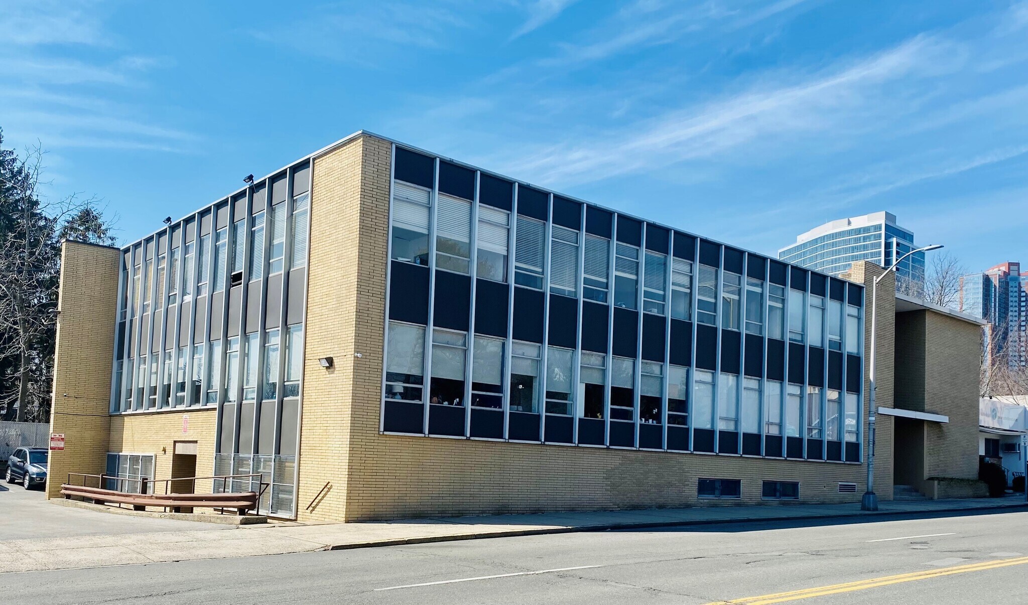 North Avenue Assemblage portfolio of 3 properties for sale on LoopNet.ca Building Photo- Image 1 of 3