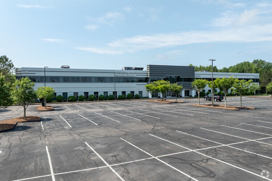 9 Industrial Rd, Milford, MA for lease - Building Photo - Image 2 of 21