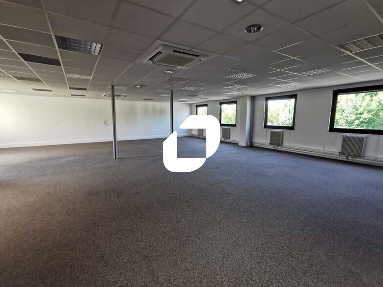 3 Rue Georges Besse, Antony à louer - Photo du bâtiment - Image 3 de 21