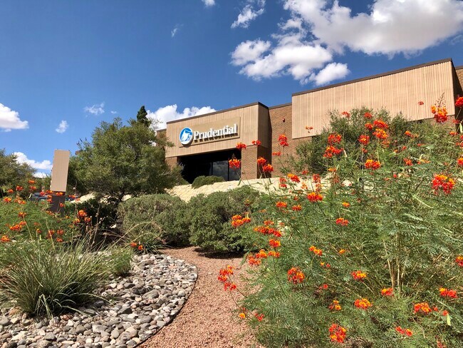 More details for 10737 W Gateway Blvd, El Paso, TX - Office, Flex for Lease