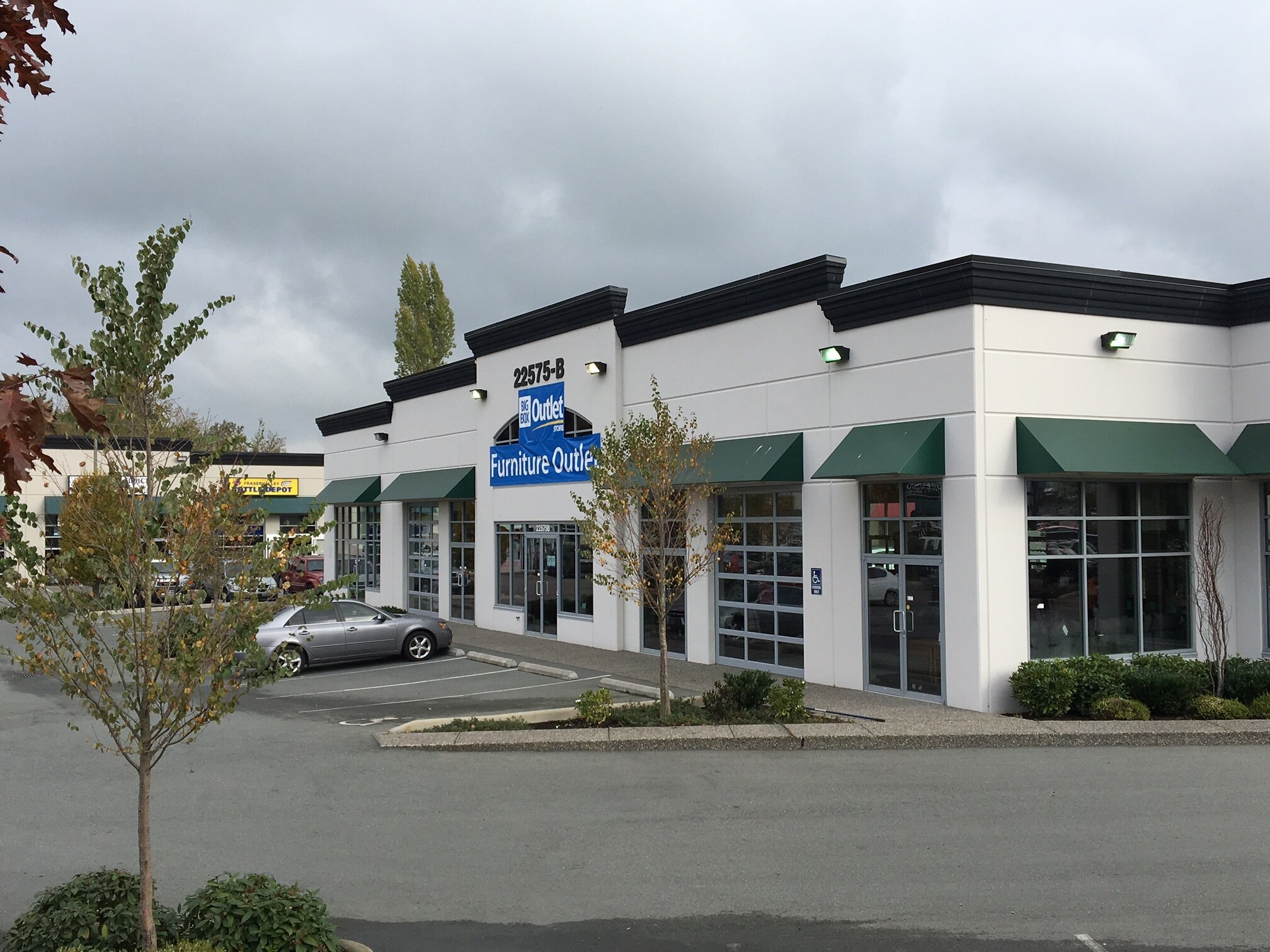 22575 Fraser Hwy, Langley, BC à vendre Photo du bâtiment- Image 1 de 1