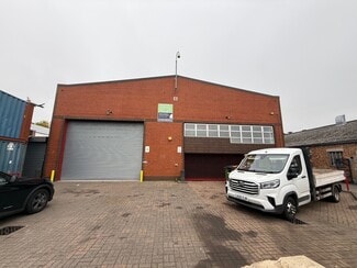 Plus de détails pour 8 David Rd, Slough - Industriel à louer